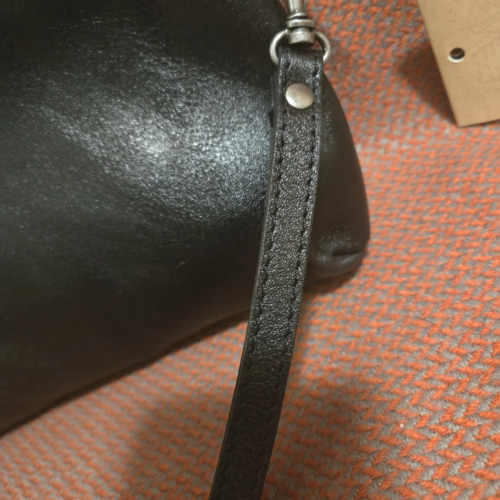 Patricia Nash Black Leather Clutch / Wristlet - Picture 13 of 13